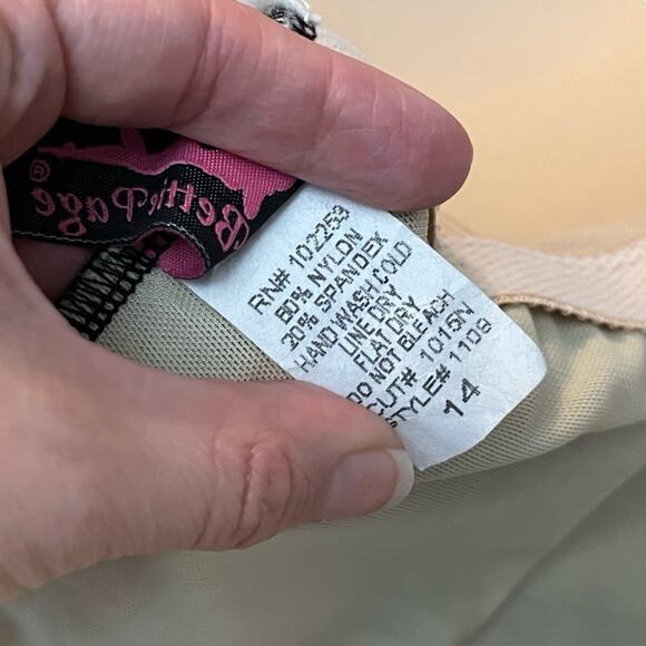 Bettie Page Polka Dot One Piece Swimsuit Size 14 Strapless Pinup Retro Bow - Picture 8 of 8